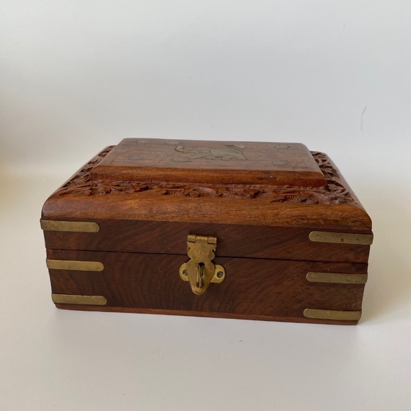 Vintage Jewelry Box Wooden with Elephant Inlay Brass Decor and 3D Florals - Picture 4 of 10